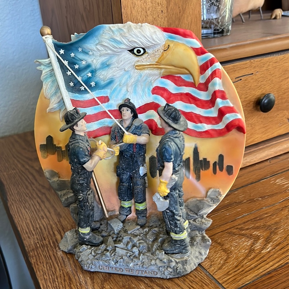 911 Firefighter Remembrance Figurine